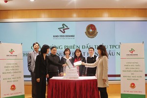 Đa dạng hóa nhà đầu tư trái phiếu, bao giờ?